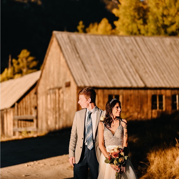 Meet your Posher, Naomi - Picture 3 of 6